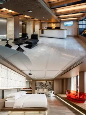 Le Shan MANPHU Cinema•ZenGardenCharmChoiceHotel