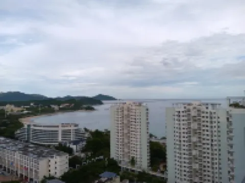 Sanya Xintai Scenic Hotel (Dadonghai Beach)