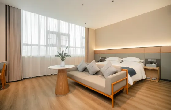 怡尚酒店（赤壁新街口商業街店）