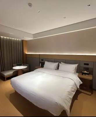 Minquan Tianhe Hot Spring Hotel (Beiguan)