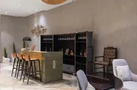 Dingchen E-Sports Hotel (Ganzhou Qichezhan)