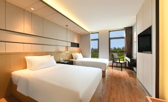 ELong Hotel (Tianjin Blue Ocean Trade City Yixing Bubei Metro Station Store)