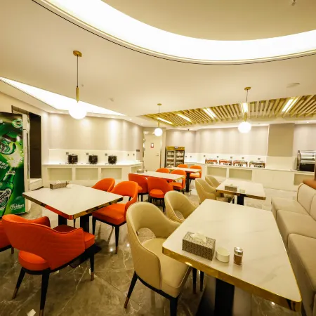 Xiangyue Hotel (Wanhe Square County Government Branch)