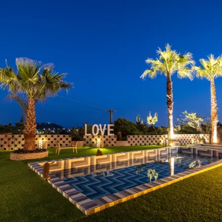 Jeju BunkerHotel&Resort Отели рядом с достопримечательностью «Водопад Вонан»