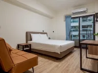 Water Woods Inn Hotels near Nanzih Export Processing Zone Station