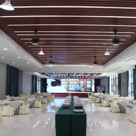 Xilingshan Longwu Hotel