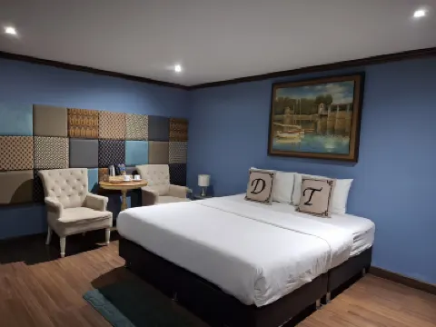 At Ease As Home Hotels near Buak Hard Public Park