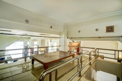 ホテル O デポック ニア バヤンカラ BRIMOB ホスピタル フォーマリー ホテル ムティアラ ケラパ ドゥア デポック Gunadarma University F6周辺のホテル