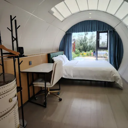 mao ming kang hai capsule hotel
