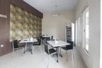 Hotel O Makassar near Pantai Losari formerly Hotel Astra Novilia
