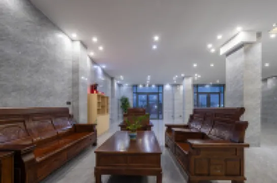 Ledong Haiyu Collection Hotel