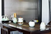 Floral Hotel·Lake Jingpo Deshe Hotel