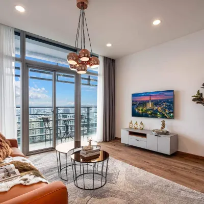 Salute de Sailing Tower - Palace Garden District 1 Hotels near 30/4 Park