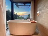 Selayang Olivehill - Luxury Glamping in the Forest Hotels in Cicurug