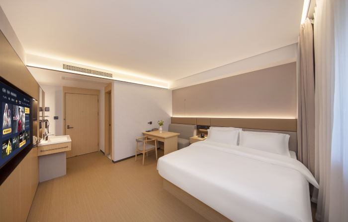 Qingmu Platinum Hotel (Wuhu Ancient City Pedestrian Street)