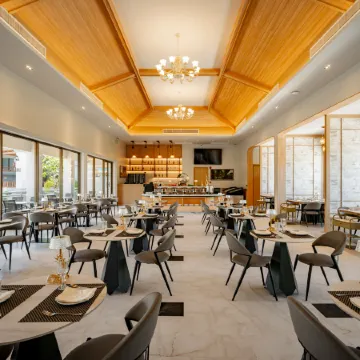A.Z. Sunrise Resort & Fitness Club