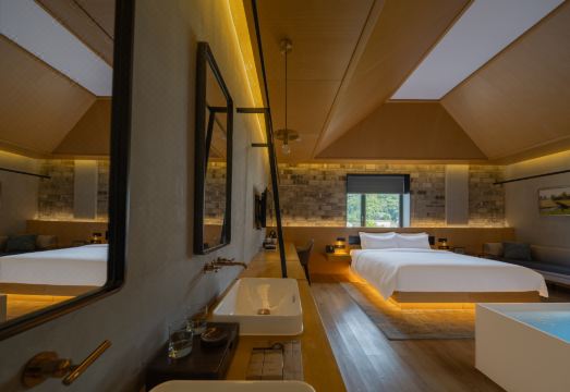 Yufengli Hotel 야경