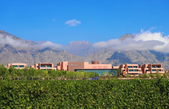 銀川賀蘭安漠酒店