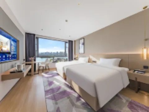 Lavande Hotel (Hezhou High-Speed Railway Station Yongfeng Lake) โรงแรมในเหอโจว