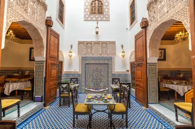 دار دور فاس فنادق في 