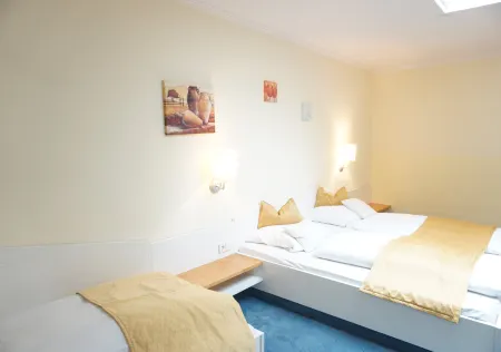 Herdegen Rooms - Self Check-in