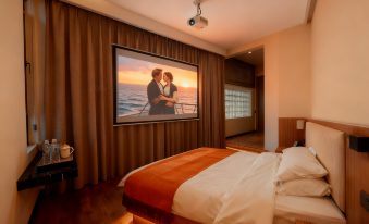 Xiaochen's Family・Lakeside・Erhai Lake Resort(Dali Erhai Lake S Bay Ecological Corridor Branch)