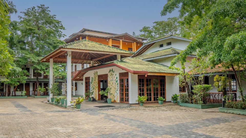 Flamingo Lake Resort