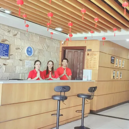 Central Boutique Hotel Отели рядом с достопримечательностью «Храмовый комплекс Пха Тхат Луанг»