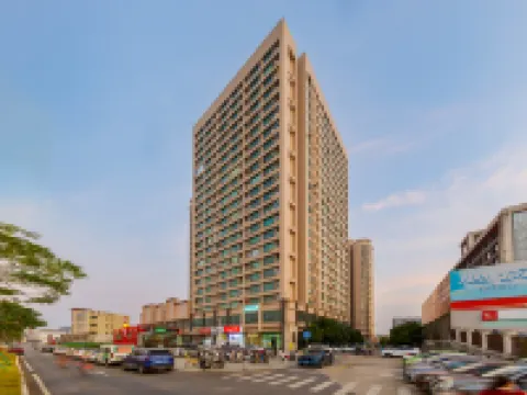 PLATINUM COLLAR SPACE