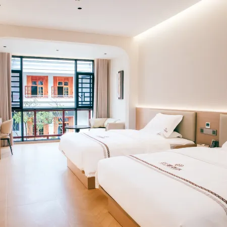 Yunman Hotel (Xishuangbanna Mengla Starry Night Market)