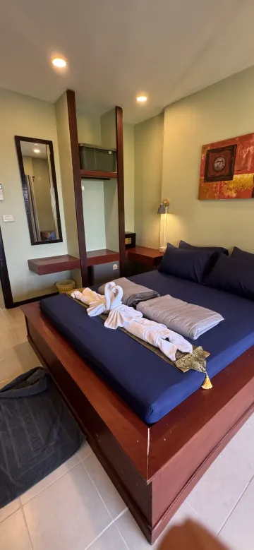 อพาร์ตเมนต์พร้อมระเบียงและวิวทะเล