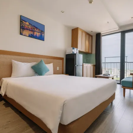 The Shine Hotel Da Nang Отели рядом с достопримечательностью «Marble Moutain»