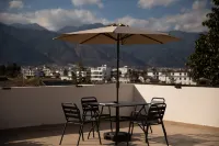 Qiuyue S Bay Light Luxury Homestay - جديد