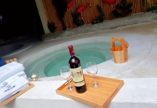 Tangyashanshe · Anji Canyon Resort Hotel Hotel Overview