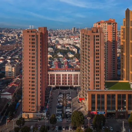 Gaoyou World Trade Plaza Meilun Hotel