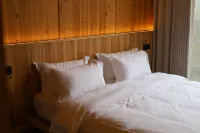 Dali Dong Village Qingwa Qushui Homestay - เปิดใหม่