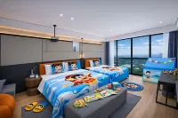 NATO.Walking in the Clouds    Hotel - Family