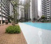 New & Homely 1BR Condo with City Views