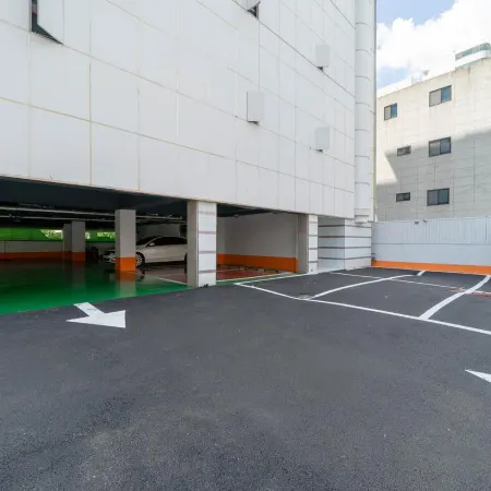 Gimhae Tour Hotel