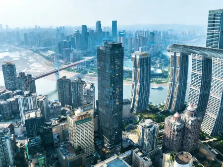 Chongqing Tianlai Yunyun High-altitude River View Hotel (Jiefangbei Raffles City Branch)