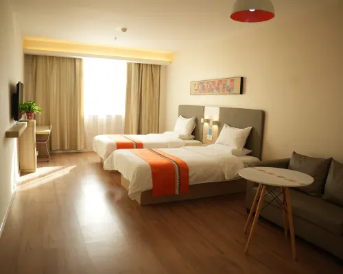 Nuowei Hotel (Wuwei Wanda Plaza) Hotel di Wuwei