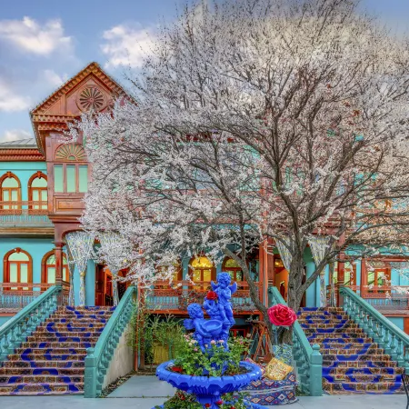 Hi Yili Blue Lane B&B (Yili Old Town Kazanqi Branch)