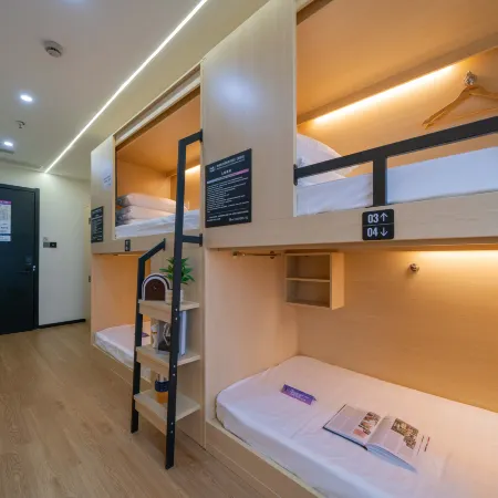 Bunk Hood  Youth Hotel (Liberation Road, West Lake, Hangzhou)