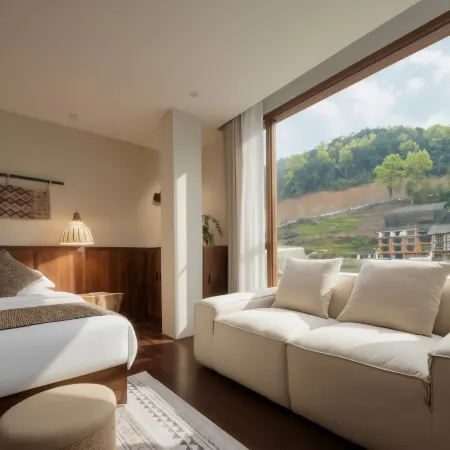 Sishi Four Seasons Homestay (Zhaoxing Dong Village)