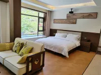Songfeng Lanyue Hotel (Jiuzhaigou Scenic Area Tourist Center)