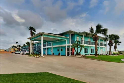The Island Hotel Near Beach Port Aransas - Motels