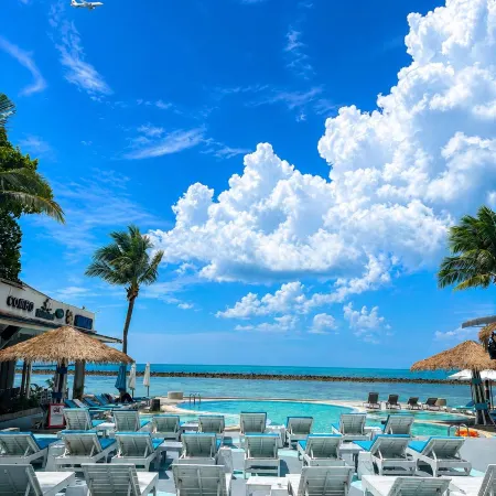 Combo Beach Hotel Samui