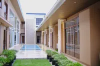 Khami House - 3-Star