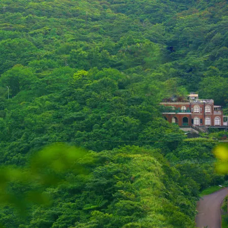 Hidden Haven 52 B&B | Jiufen Jinguashi Отели рядом с достопримечательностью «Музей золота»