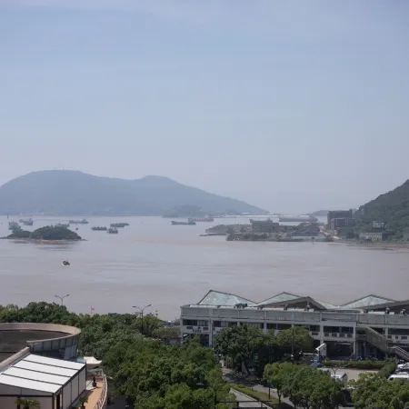 Orange Hotel (Zhoushan Dinghai Ancient City Diamond Building)